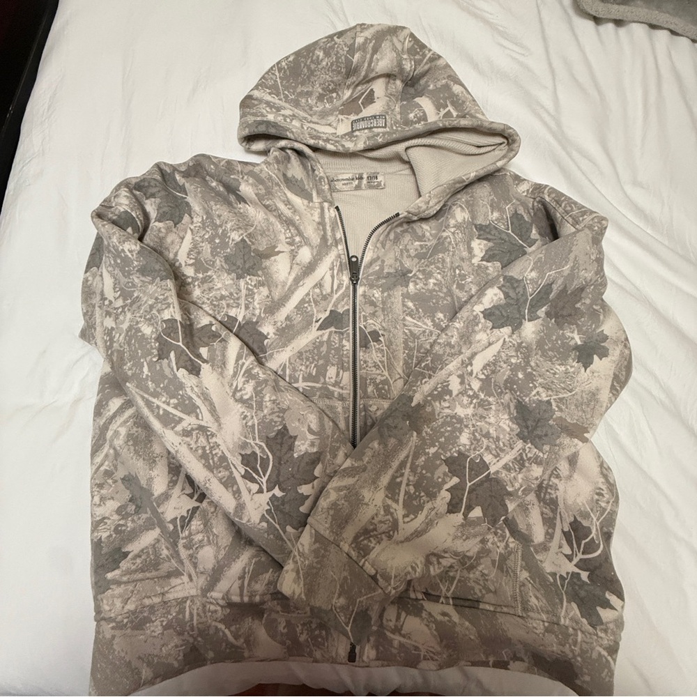 abercrombie kids boxy waffle lined camo full zip up hoodie